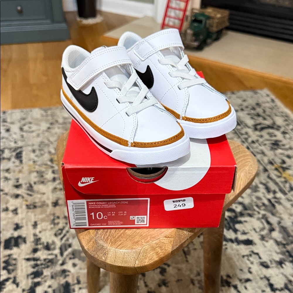Nike Kids' Court Legacy Sneakers